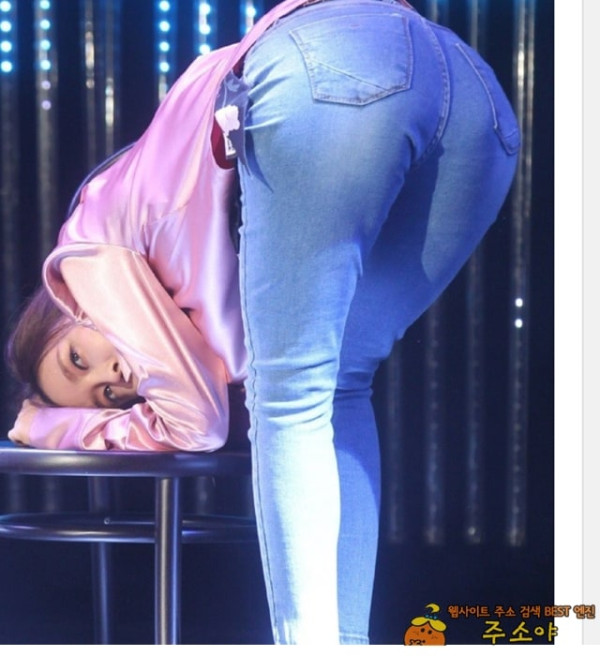  포토 아이돌의 뒷태